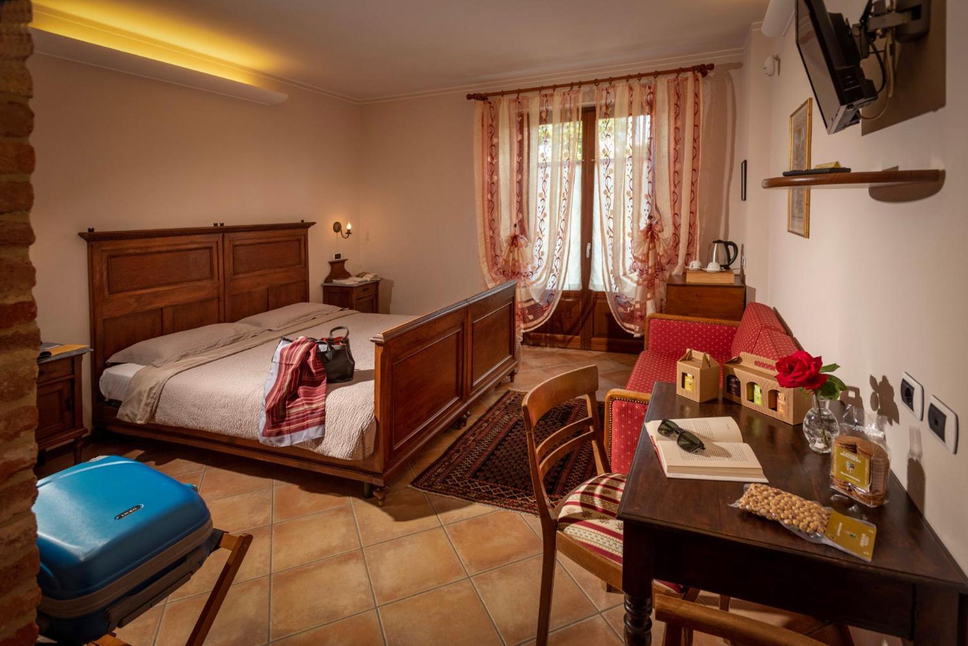 Agriturismo Cascina Monchiero Бра Екстериор снимка