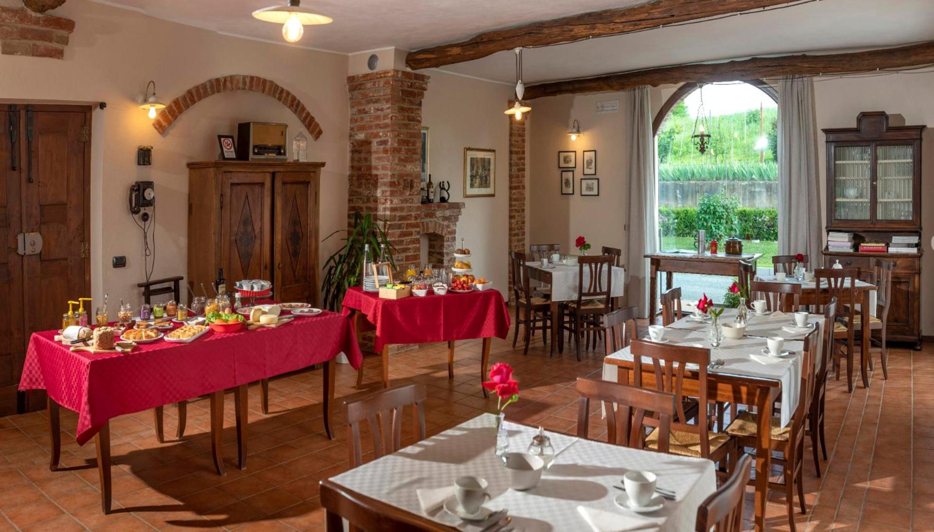 Agriturismo Cascina Monchiero Бра Екстериор снимка